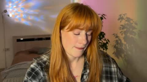 hannah levis  online show from April 20, 6:53 pm