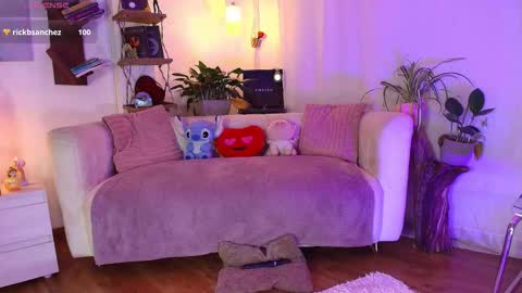 hannah_lovee online show from March 10, 3:33 am
