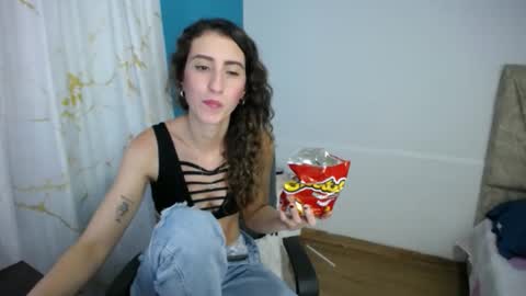 Hannah online show from May 30, 12:08 am