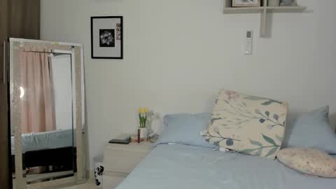 Hannah online show from January 16, 9:08 pm