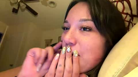 Snapshot of hannahbbgirl chatting on March 3, 5:46 am hannahbbgirl online show from March 3, 5:46 am