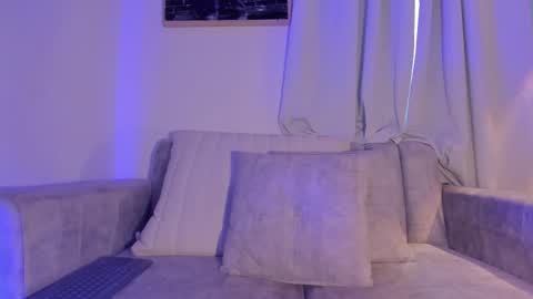 Snapshot of hannahdavisx chatting on December 19, 11:39 am Hannah online show from December 19, 11:39 am