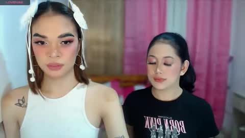 Snapshot of hannahforyou chatting on June 2, 5:48 pm HANNAH online show from June 2, 5:48 pm