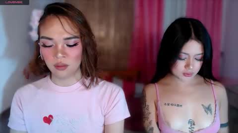 Snapshot of hannahforyou chatting on June 4, 6:58 pm HANNAH online show from June 4, 6:58 pm