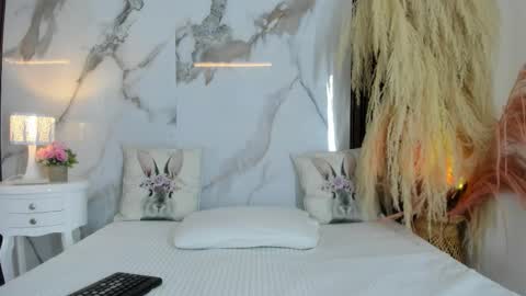 Hannahill69 online show from December 3, 5:26 am