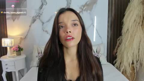 Hannahill69 online show from February 12, 4:51 am