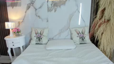 Hannahill69 online show from February 24, 5:05 am