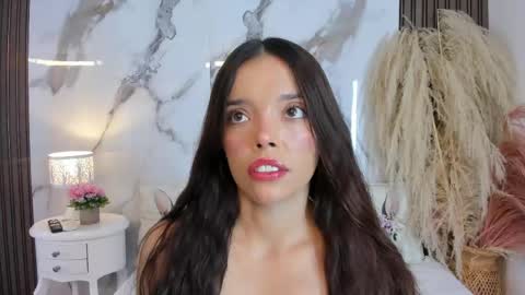 Snapshot of hannahill69 chatting on May 23, 5:01 am Hannahill69 online show from May 23, 5:01 am