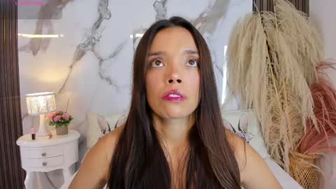 Snapshot of hannahill69 chatting on June 6, 5:12 am Hannahill69 online show from June 6, 5:12 am