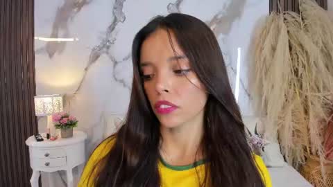 Snapshot of hannahill69 chatting on June 13, 7:45 pm Hannahill69 online show from June 13, 7:45 pm