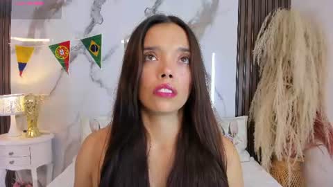 Hannahill69 online show from July 7, 5:21 am
