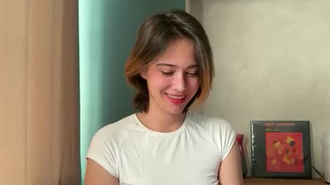 Snapshot of hannahinto chatting on May 7, 2:11 pm hannahinto online show from May 7, 2:11 pm