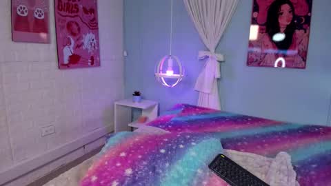 Hannah online show from December 19, 12:23 pm