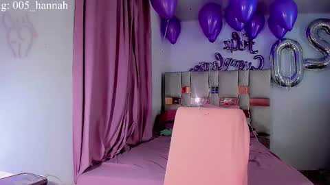 Snapshot of hannahsmit_ chatting on October 26, 4:40 am hannahsmit_ online show from October 26, 4:40 am