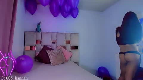 Snapshot of hannahsmit_ chatting on November 4, 7:29 am hannahsmit_ online show from November 4, 7:29 am