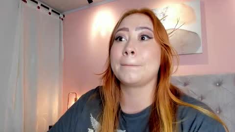 hannamartinn_ online show from January 14, 1:55 am