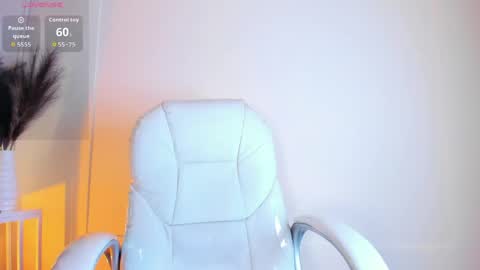 Snapshot of hannapaola chatting on May 27, 1:57 am HannaPaola online show from May 27, 1:57 am