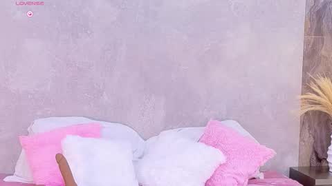 hannaprada1 online show from January 5, 5:38 pm