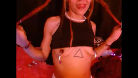 Snapshot of hannaqueen23 chatting on September 26, 6:06 am hannaqueen23 online show from September 26, 6:06 am