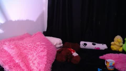 hannaqueen23 online show from November 26, 5:52 am