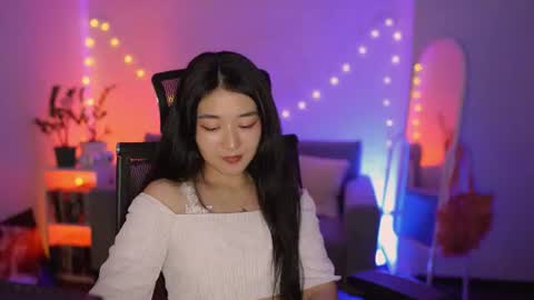 Snapshot of hannarosie chatting on June 19, 4:33 pm hannarosie online show from June 19, 4:33 pm