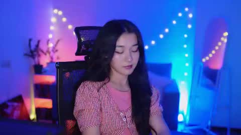 hannarosie online show from July 14, 4:56 pm