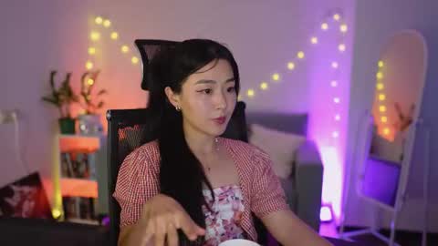 hannarosie online show from July 20, 4:42 pm