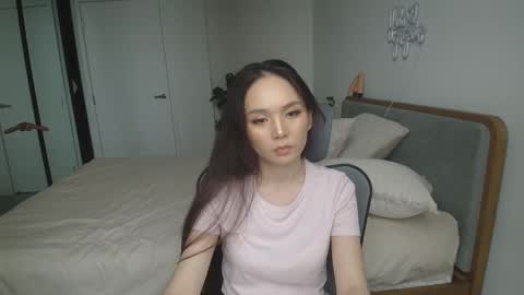 Snapshot of hannavibe chatting on November 9, 4:55 am HannaVibe online show from November 9, 4:55 am