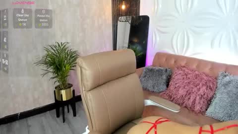 Hanna online show from February 23, 9:34 pm