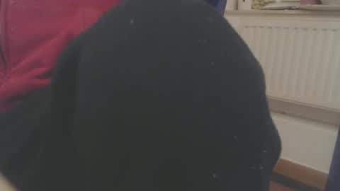 hannes_k online show from December 18, 5:46 am