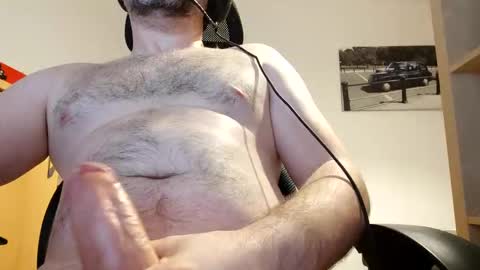 Snapshot of hannisch chatting on January 3, 11:33 pm hannisch online show from January 3, 11:33 pm