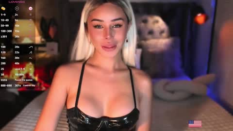 hanny113826 online show from March 17, 4:43 pm