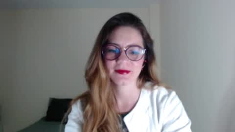 Snapshot of hanny_333 chatting on January 6, 8:46 am hanny_333 online show from January 6, 8:46 am