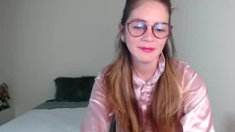 Snapshot of hanny_333 chatting on January 9, 9:06 am hanny_333 online show from January 9, 9:06 am