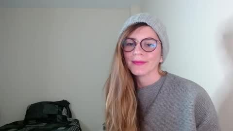 Snapshot of hanny_333 chatting on January 13, 9:08 am hanny_333 online show from January 13, 9:08 am