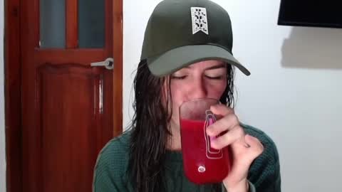 Snapshot of hanny_333 chatting on July 21, 9:55 am hanny_333 online show from July 21, 9:55 am