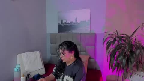 Snapshot of hanny_bliss chatting on July 18, 11:47 am Hanny online show from July 18, 11:47 am