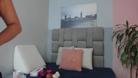 Snapshot of hanny_bliss chatting on July 25, 11:30 am Hanny online show from July 25, 11:30 am