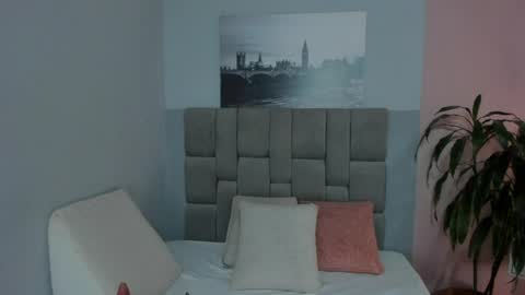 Snapshot of hanny_bliss chatting on July 30, 11:42 am Hanny online show from July 30, 11:42 am