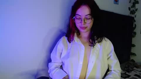 Snapshot of hanny_e chatting on October 20, 2:56 am hanny online show from October 20, 2:56 am