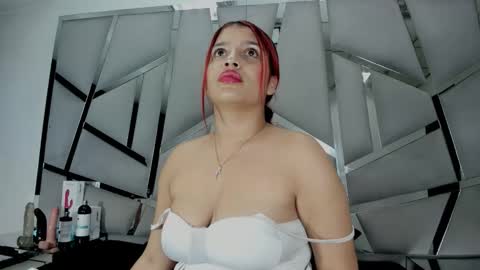 Snapshot of hanny_watson chatting on May 20, 11:05 am hanny_watson online show from May 20, 11:05 am