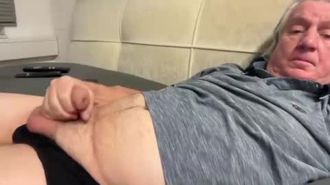 Snapshot of hans66760 chatting on December 22, 7:21 pm hans66760 online show from December 22, 7:21 pm