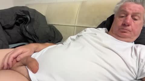 Snapshot of hans66760 chatting on January 24, 8:43 pm hans66760 online show from January 24, 8:43 pm