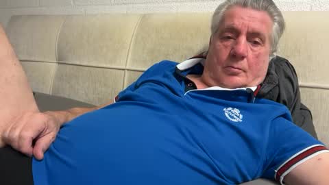 Snapshot of hans66760 chatting on February 16, 9:48 pm hans66760 online show from February 16, 9:48 pm