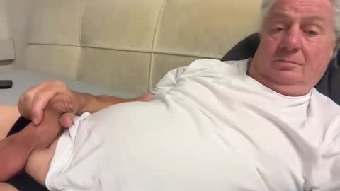 Snapshot of hans66760 chatting on October 4, 10:52 pm hans66760 online show from October 4, 10:52 pm