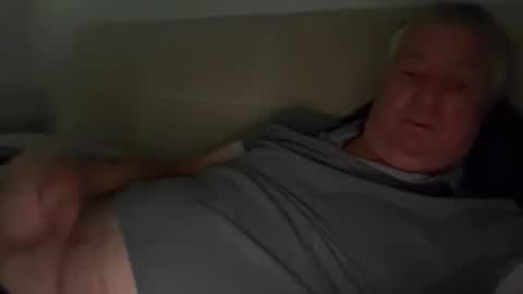 Snapshot of hans66760 chatting on October 8, 4:26 pm hans66760 online show from October 8, 4:26 pm