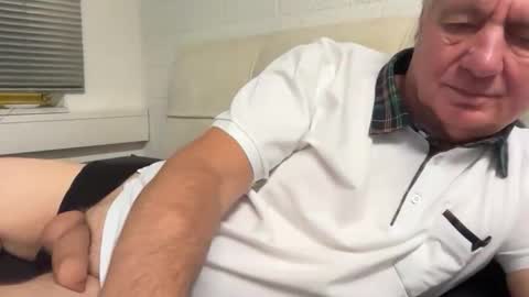 Snapshot of hans66760 chatting on October 23, 7:12 pm hans66760 online show from October 23, 7:12 pm