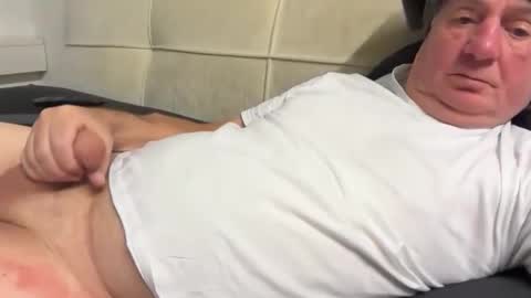 Snapshot of hans66760 chatting on October 25, 4:46 pm hans66760 online show from October 25, 4:46 pm