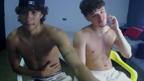 Snapshot of hansel_take chatting on July 12, 12:23 am hansel_take online show from July 12, 12:23 am