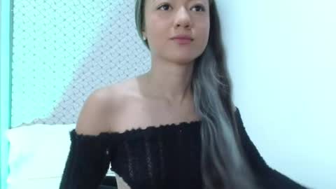 Snapshot of hantonella chatting on June 1, 11:56 am Anto online show from June 1, 11:56 am